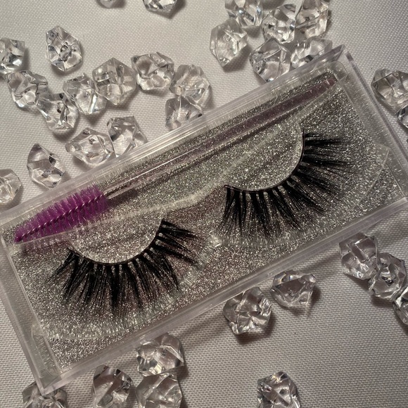 100% Mink Hair 3D Lashes - Picture 1 of 2